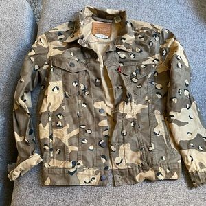 Camouflage Levi jean jacket